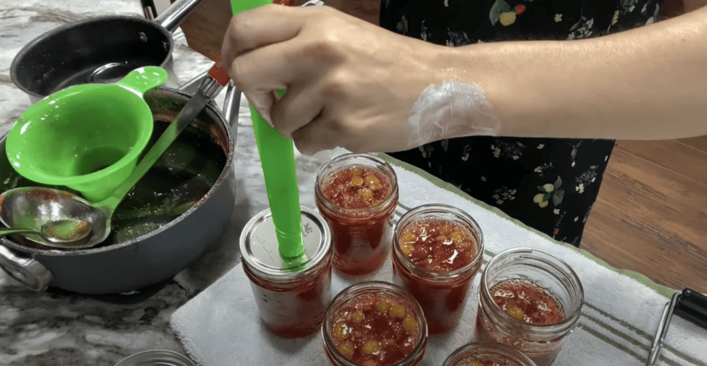 Canning strawberry jam